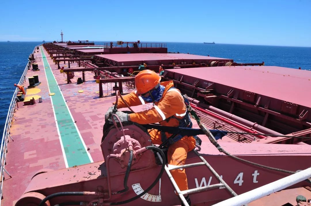 请问下大家，我英语不好，能当船员吗？